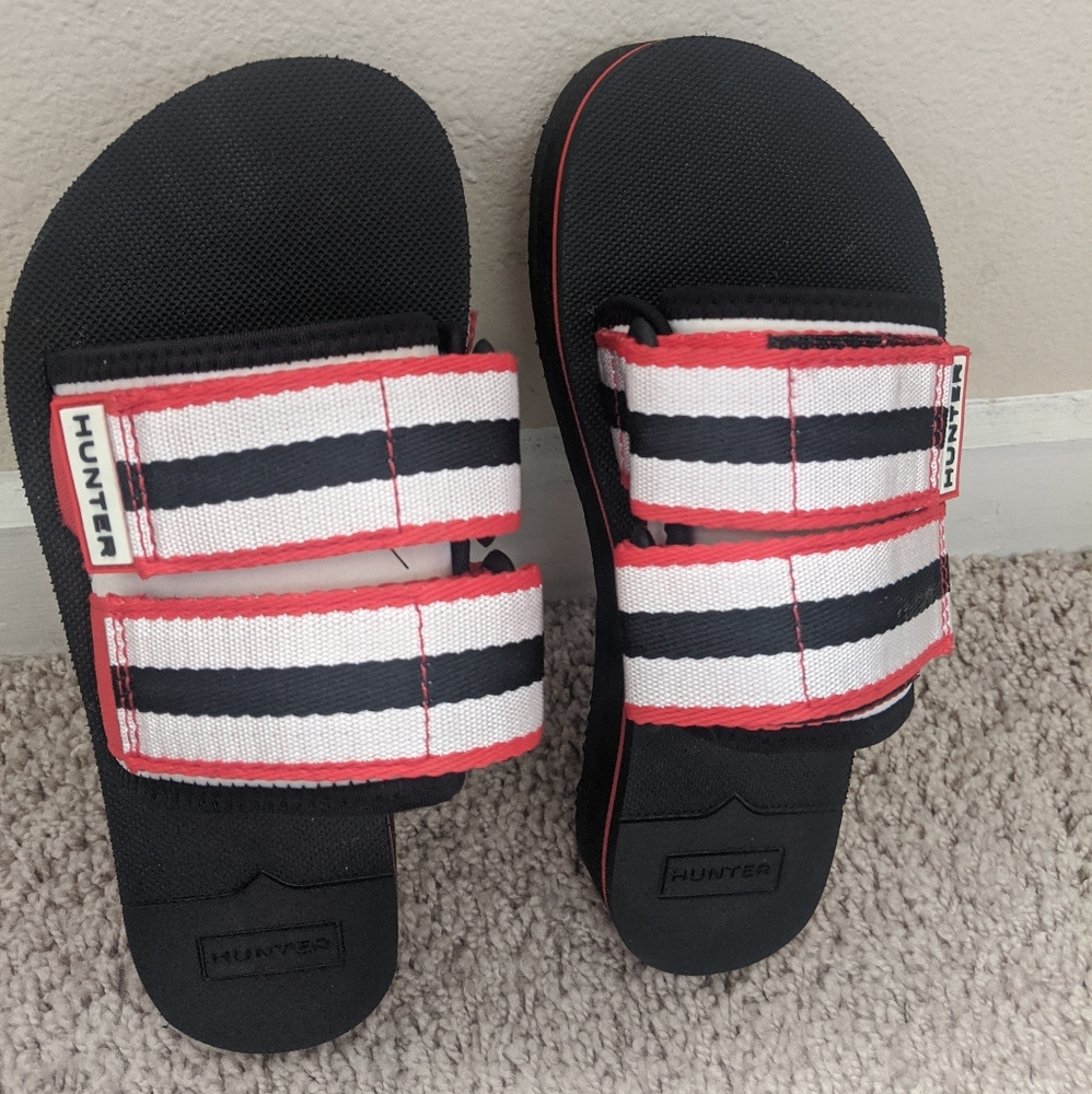 Hunter Sandal